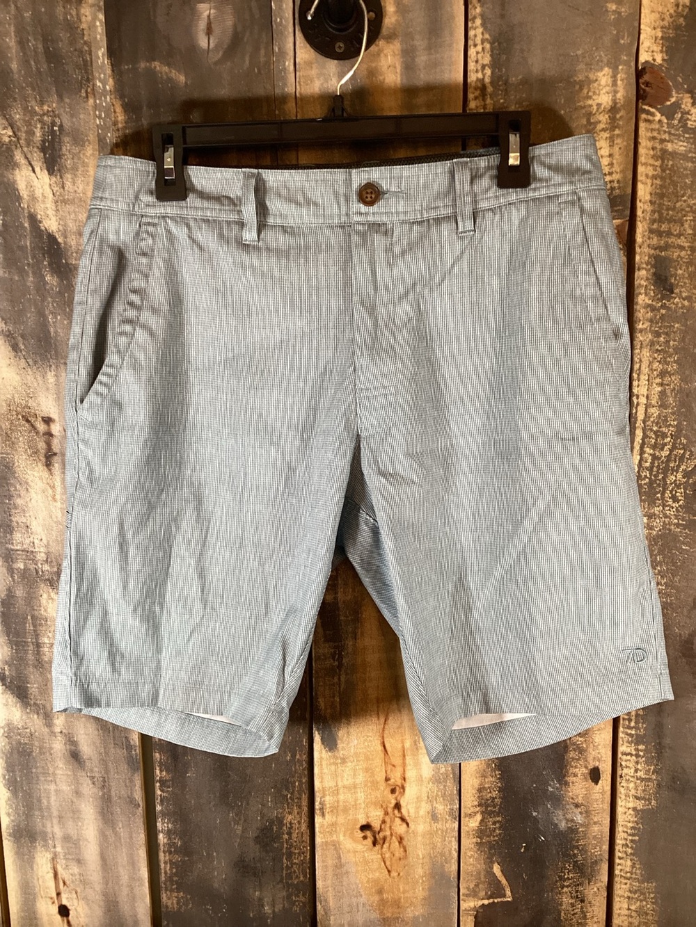 7 Diamonds Zion Performance shorts men’s size 32 waist